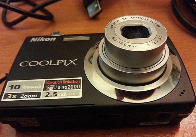 Nikon Coolpix S220