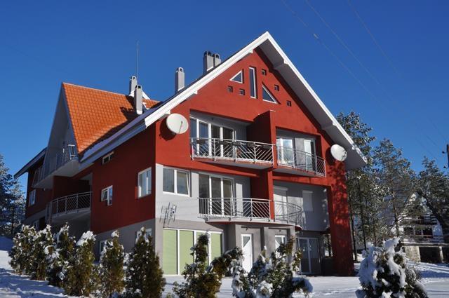 STUDIO-APARTMAN-32m2-NA-DIVČIBARAMA-HITNO