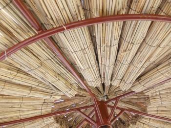 Trska-pletena-dekorativna