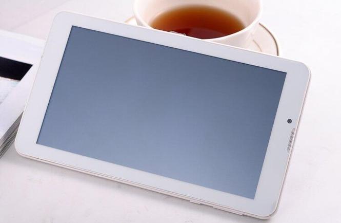 Android tablet sa dve SIM kartice