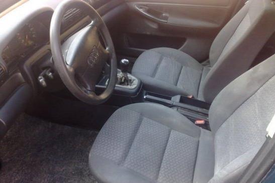Audi-A4--1-6-b--96