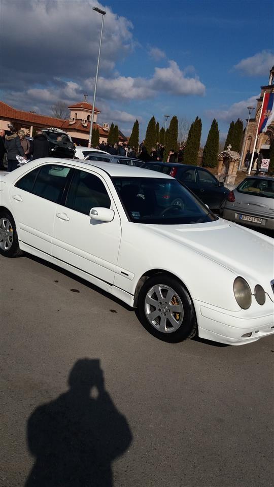 Mercedes-E-200-CDI