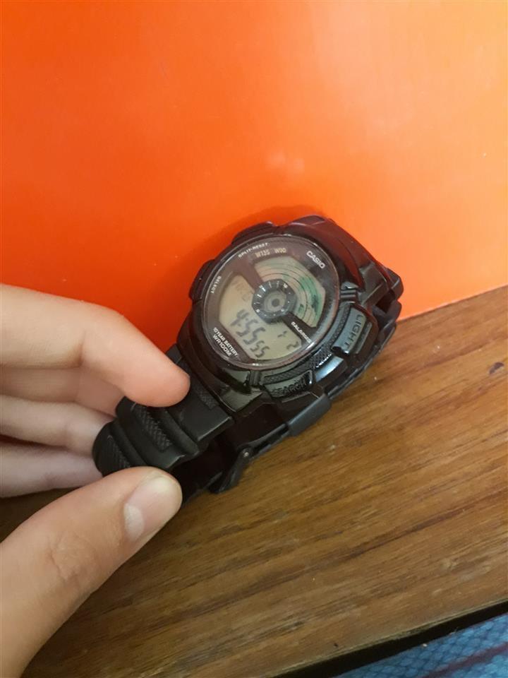 CASIO-digitalni-sat