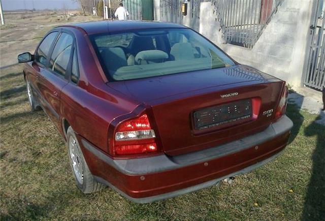 Volvo-S-80--00