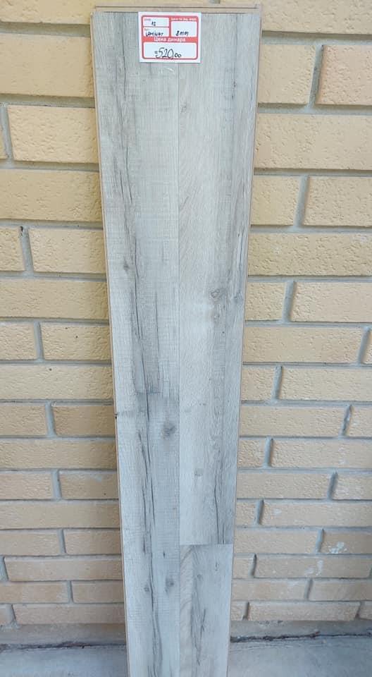 LAMINAT