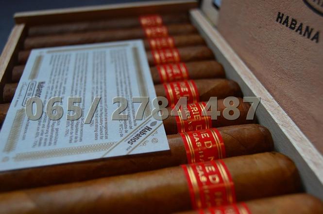 Tompusi Partagas D4