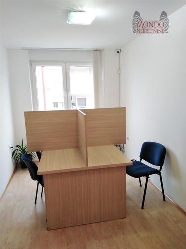PRAZAN 2.5 SOBAN, CENTAR