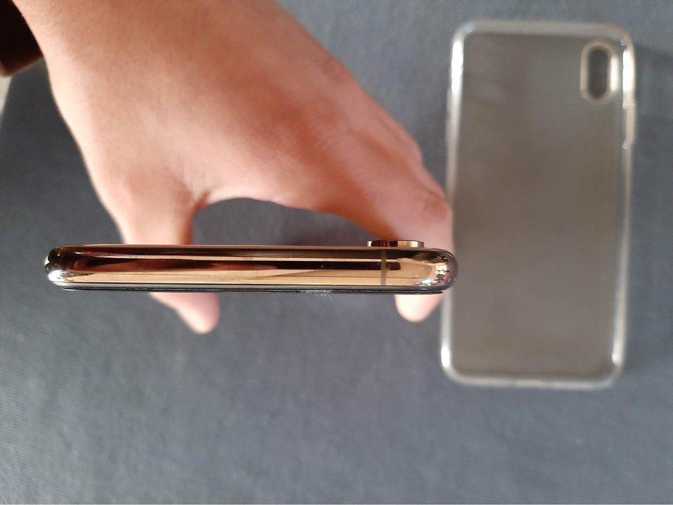 Iphone-XS-MAX-GOLD