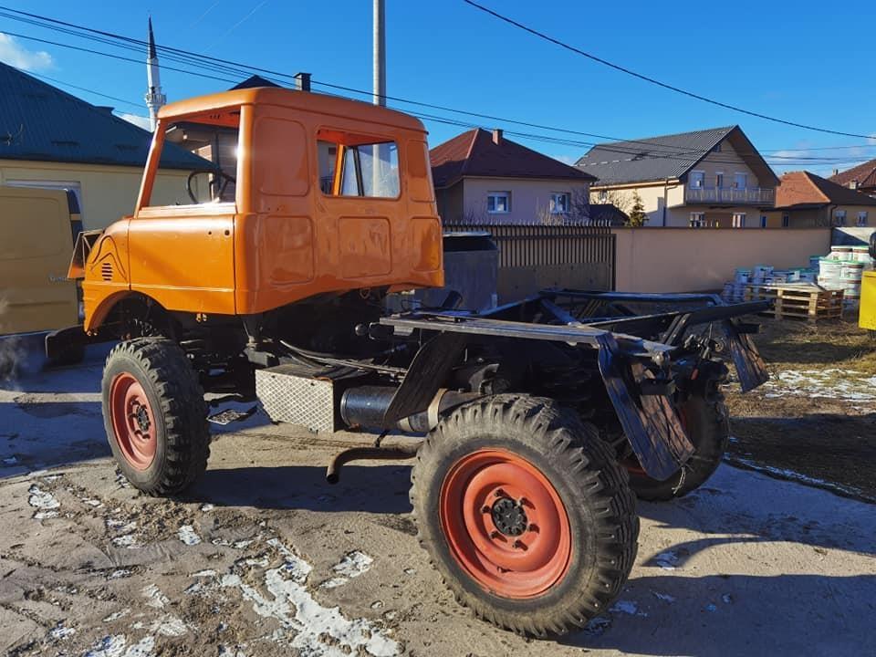Mercedes-Unimog