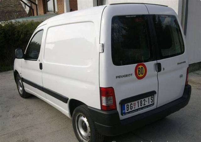Peugeot-Partner-1-6HDi--08