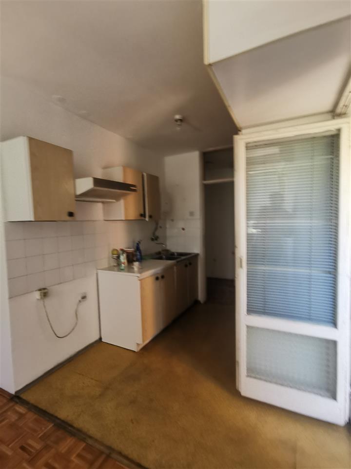 Dvosoban-stan--53m2--Bulevar-Nemanjića--1--sprat