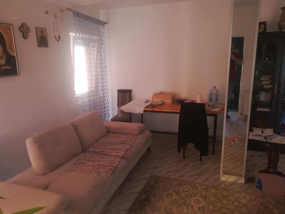 Izdajem