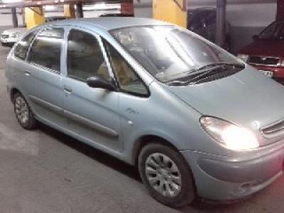 Citroen-picasso--02