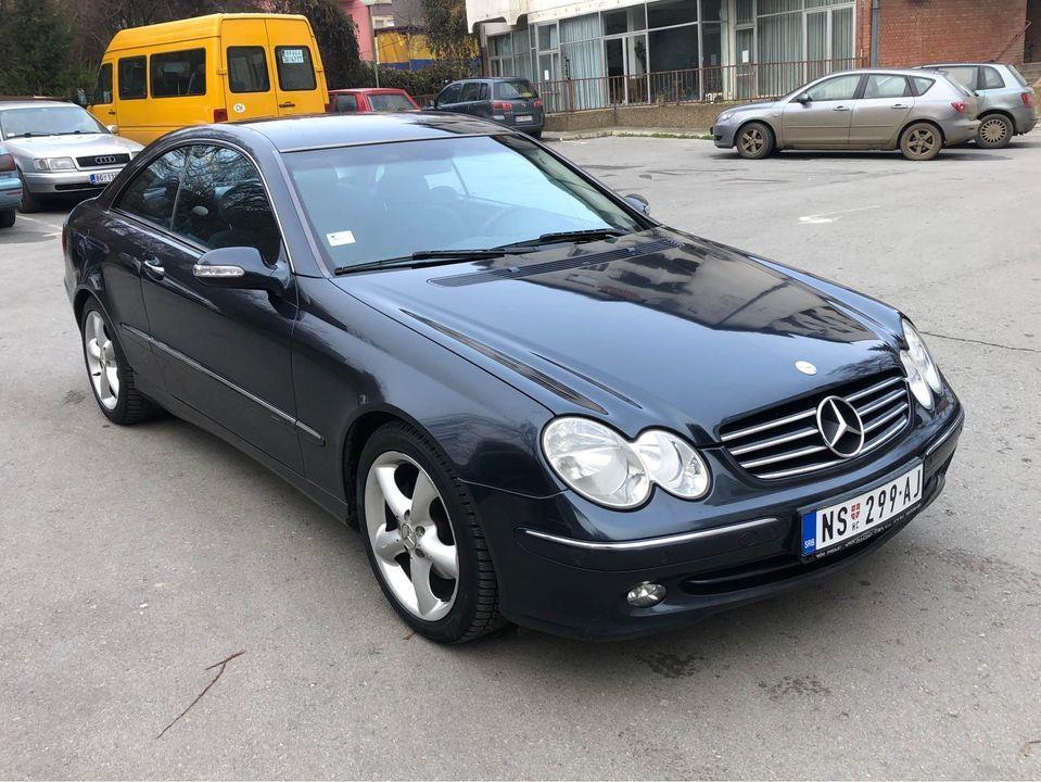 Merceds-Benz-240CLK