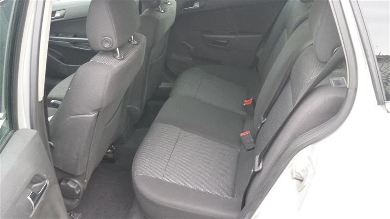 Opel-Astra-1-7-cdti--05