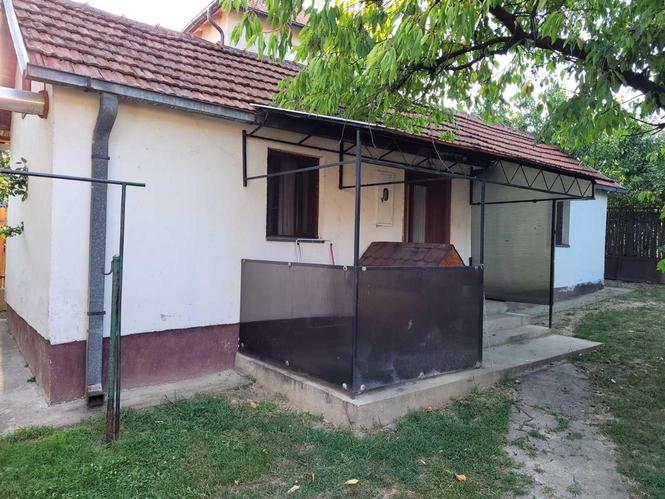 Izdaje se kuca