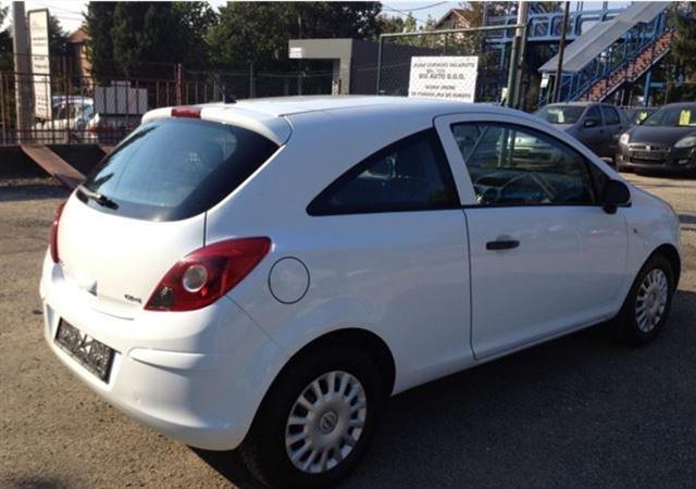 Opel-Corsa-D-1-3-CDTI--07--
