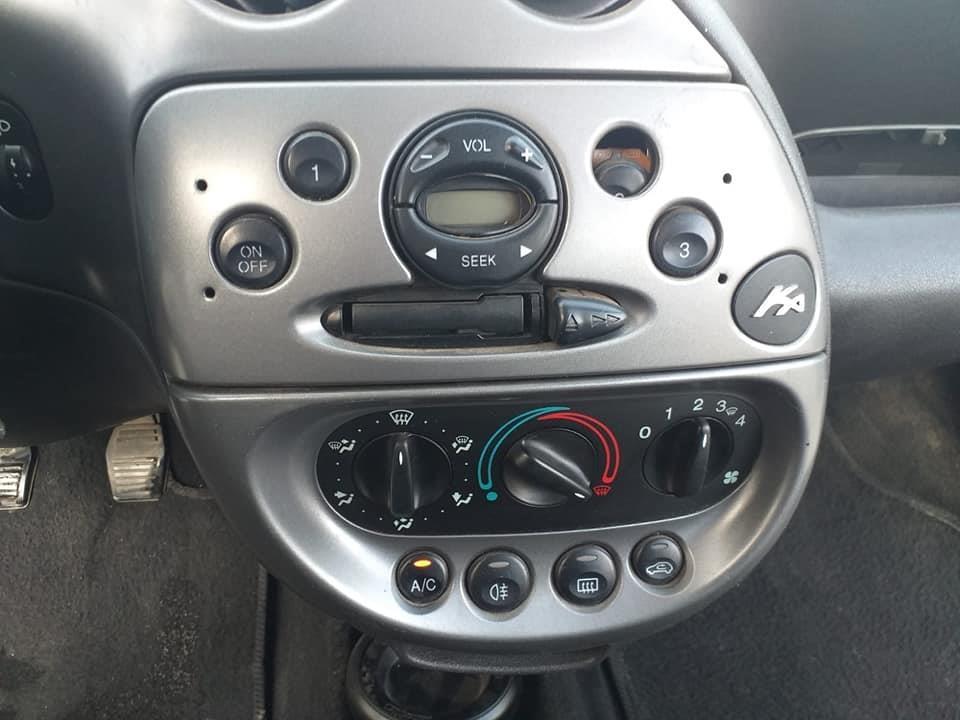 Ford-K-2002-god-