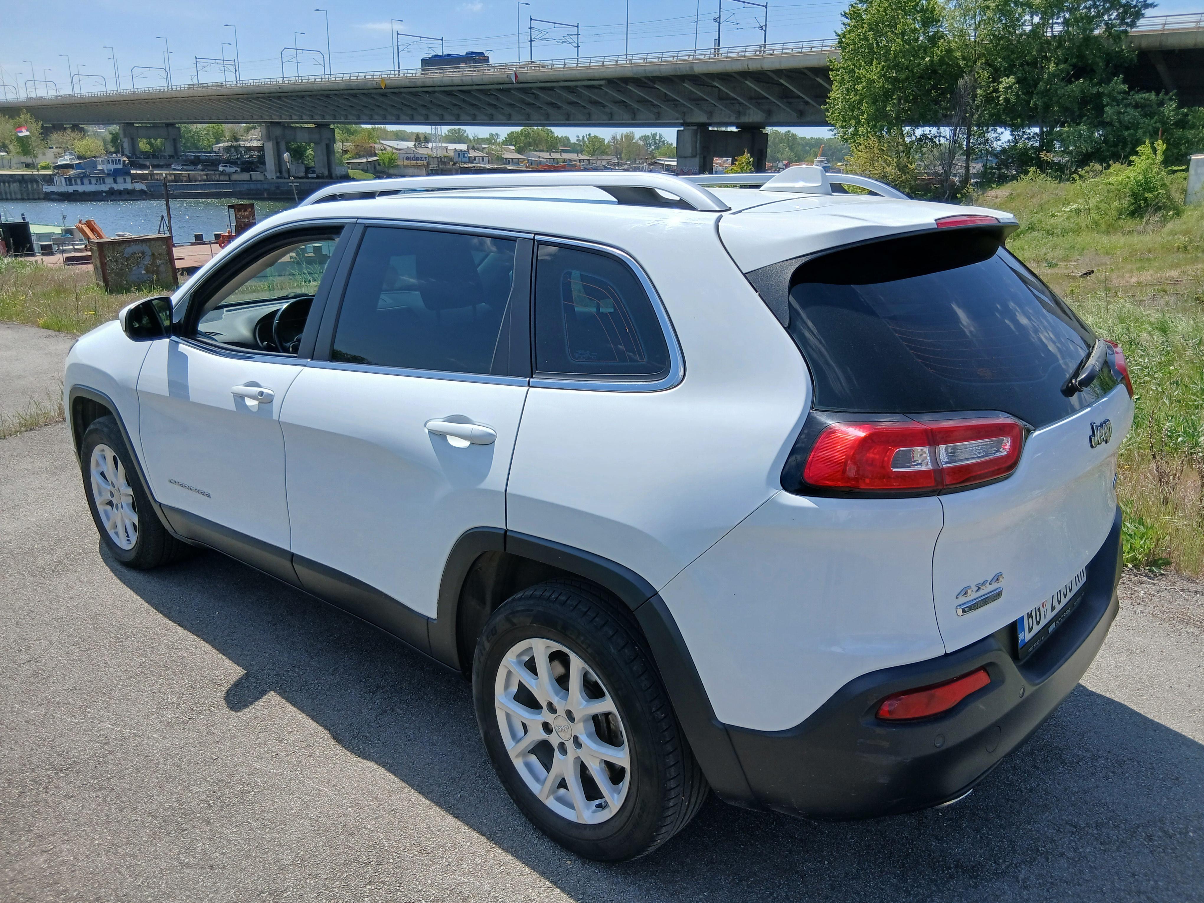 Jeep-Cherokee