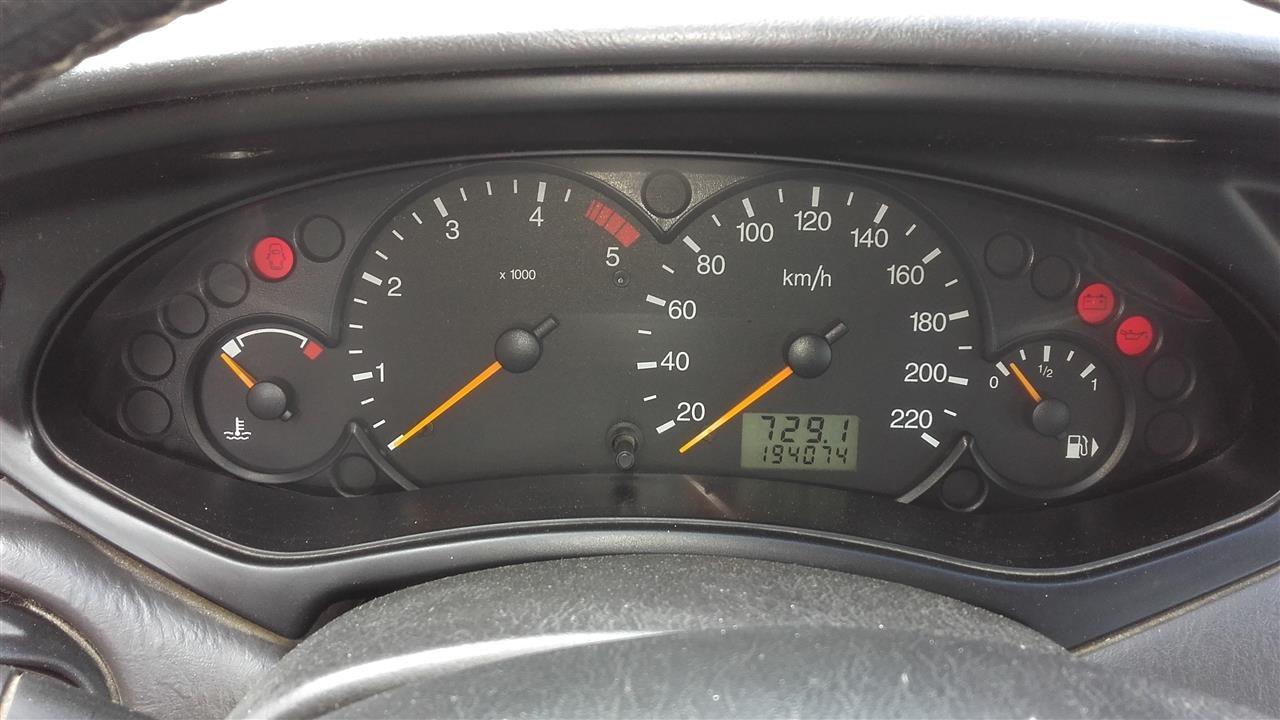 Ford-Focus-2002