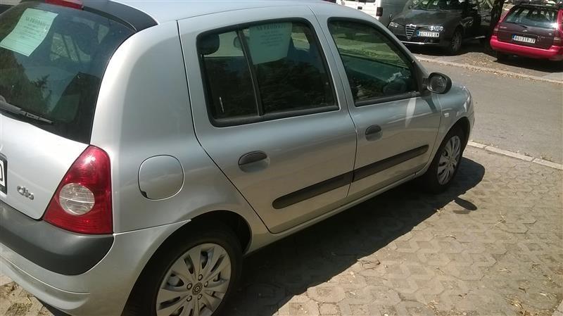Renault-Clio-1-5-DCi--04