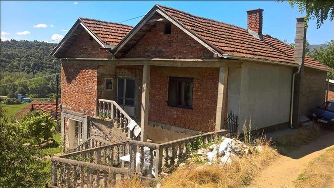 prodajem kucu
