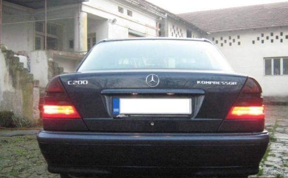 Mercedes-C-200-kompressor--97