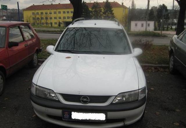 Opel Vectra 2.0DTi -98