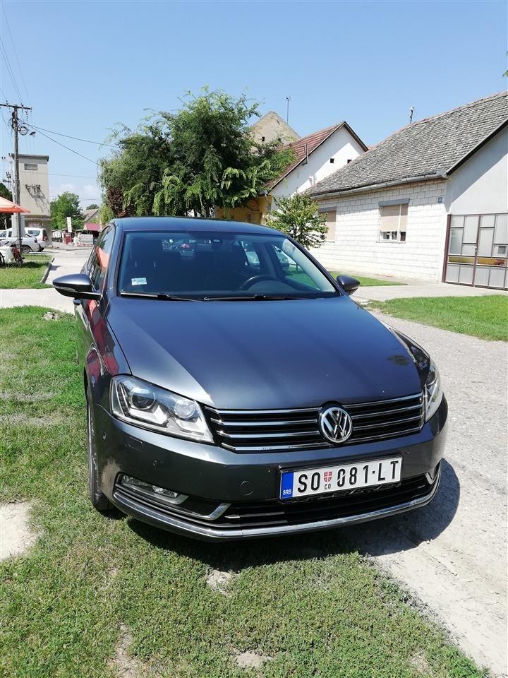 Volkswagen-passat-B7-2014
