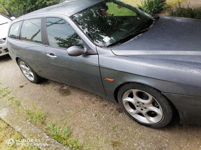 Alfa 156
