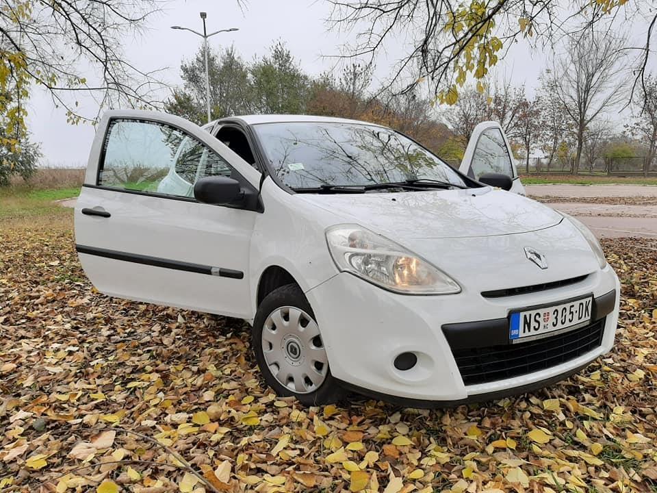 Renault-Clio-1-5-DCI