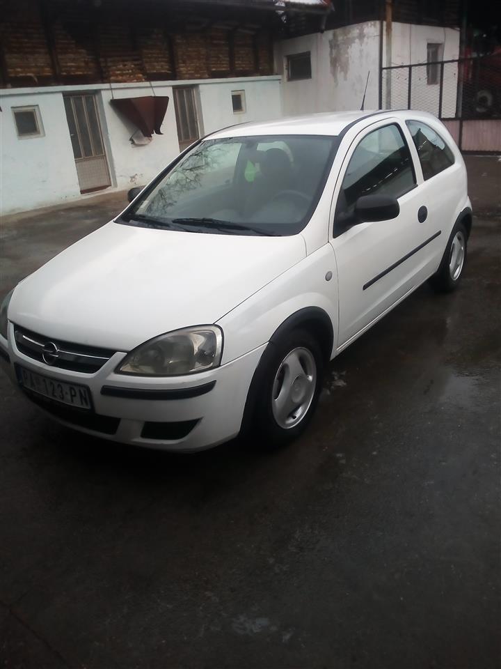 Opel-Corsa-C-1-2