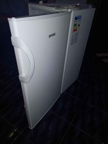 Frizider mali