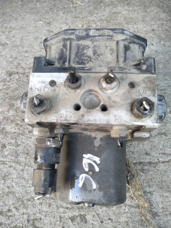 Alfa-Romeo-166-ABS-centrala-