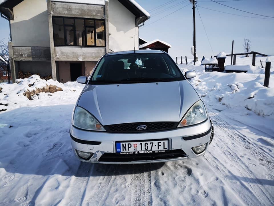 FORD-FOCUS-1-4i-16v-2002