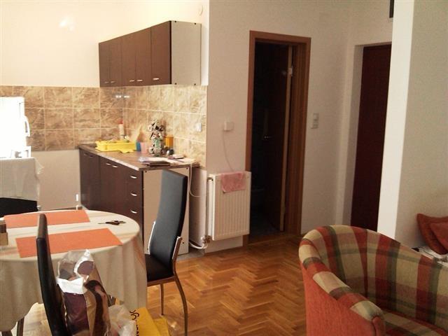 Uknjižena garsonjera 29m2