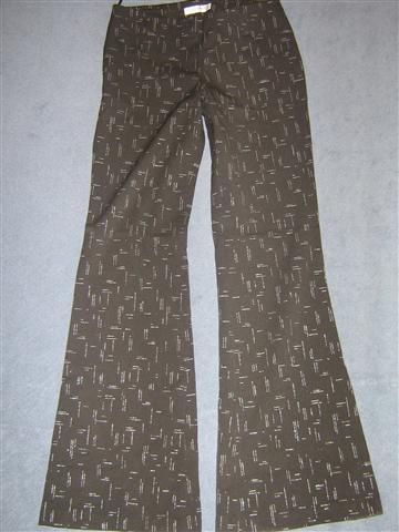 Crno-srebrne-pantalone