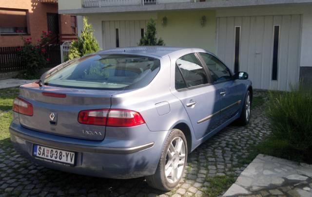 Renault-Laguna--04
