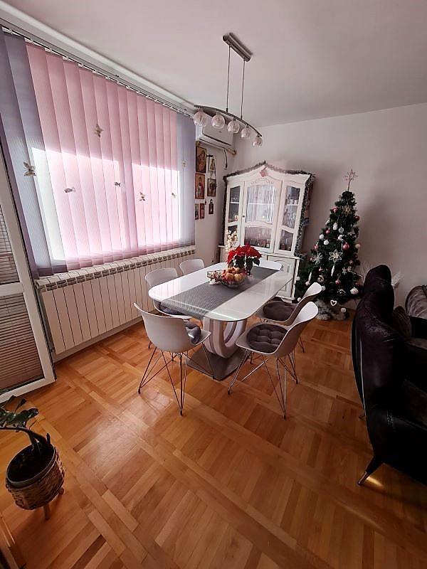 LUX-DVOIPOSOBAN-STAN
