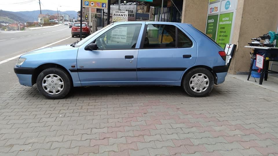 Pezo-306