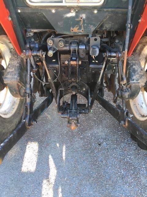 Traktor-Zetor-7245-M