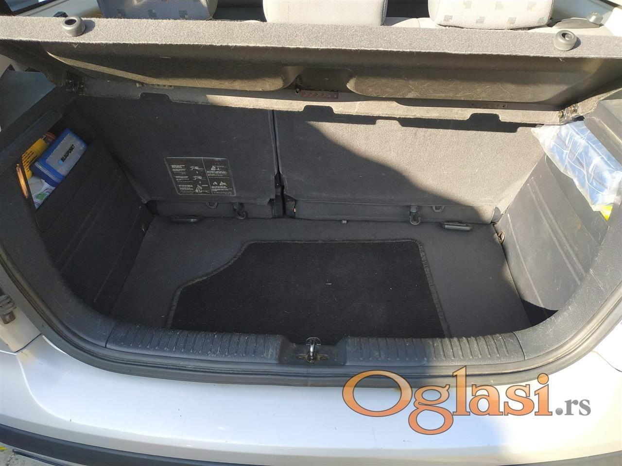 Hyundai-Getz--05