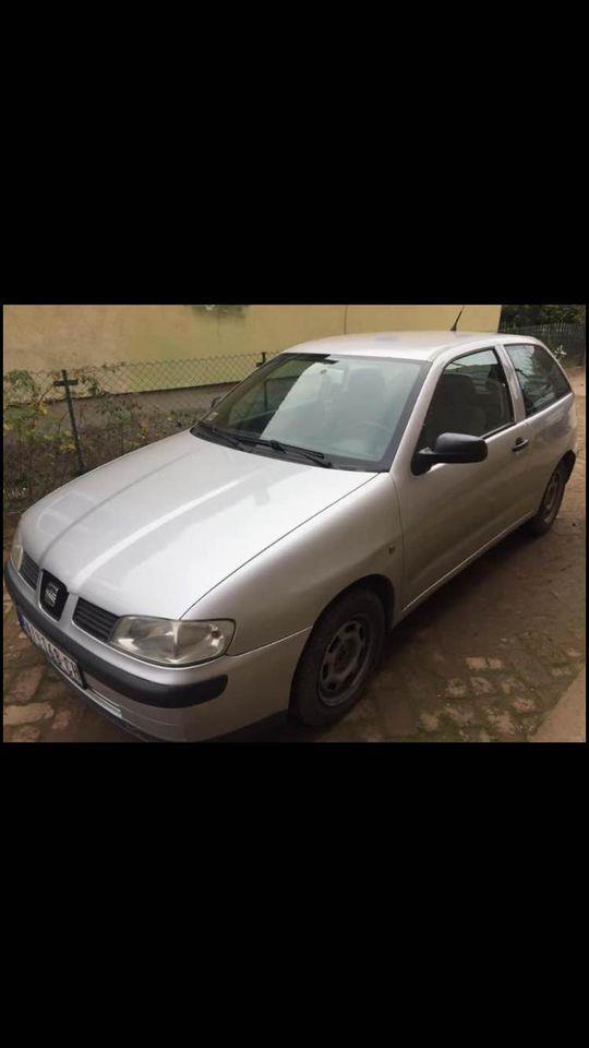 SEAT-IBIZA