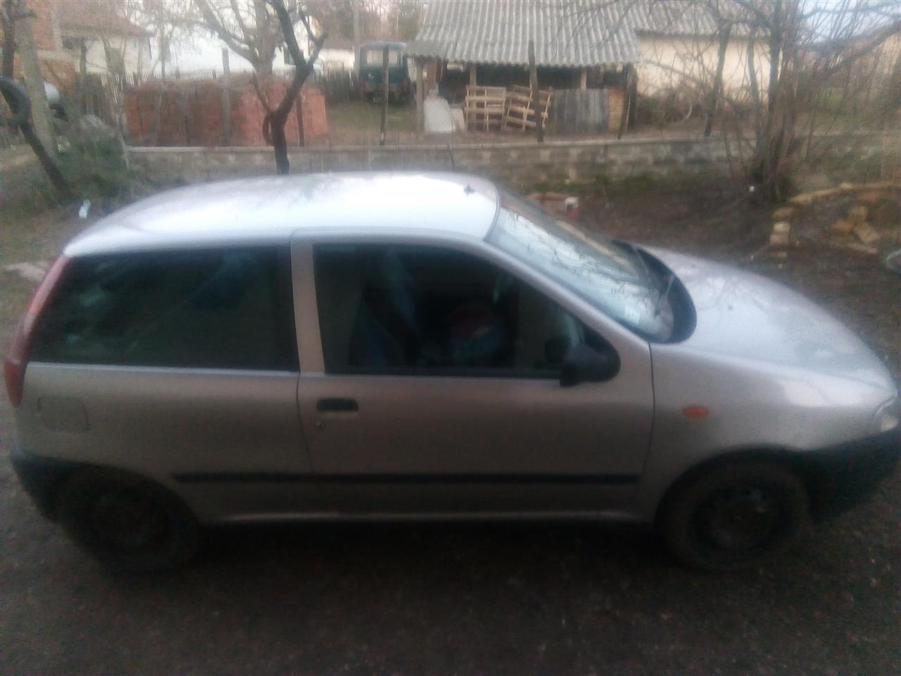 Fiat-Punto-1