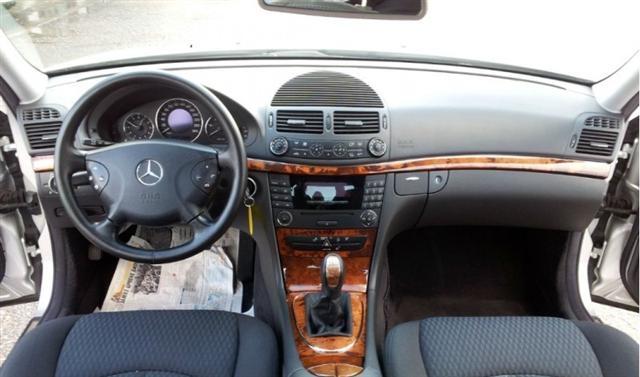 Mercedes-Benz-E-220-elegance--04
