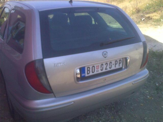Lancia-Lybra--02