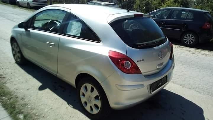 Opel-corsa-d