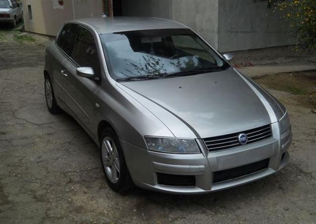 Fiat-Stilo--01-