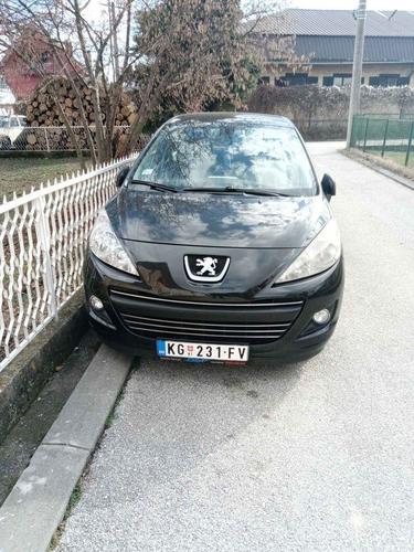 Pezo 207