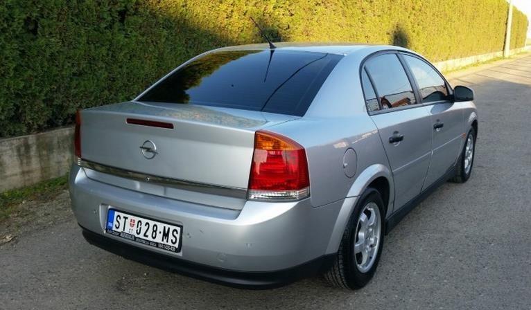 Opel-Vectra-C-1-8b-elegance--02--